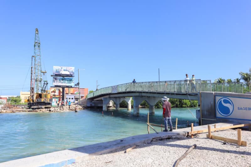 Berm for bridge