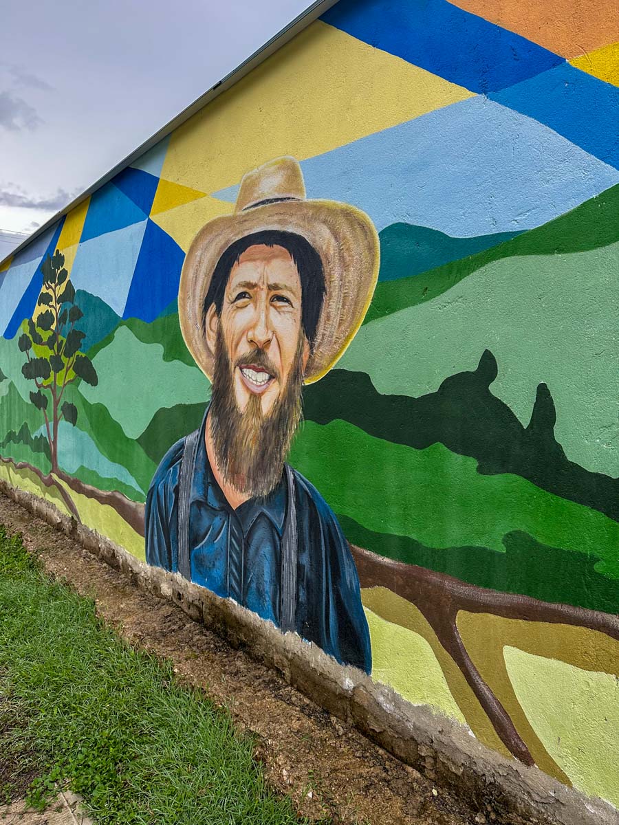 Facoes of Belize - Mennonite