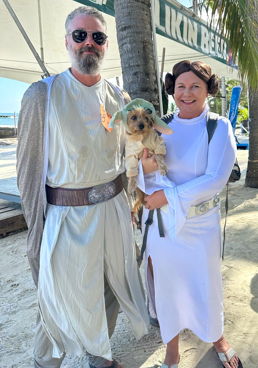 Star wars family costume - yoda as the dog