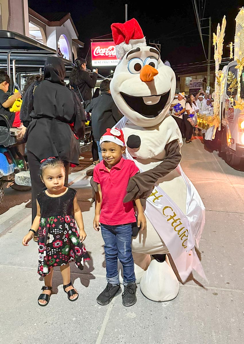Olaf in the parade with the kids