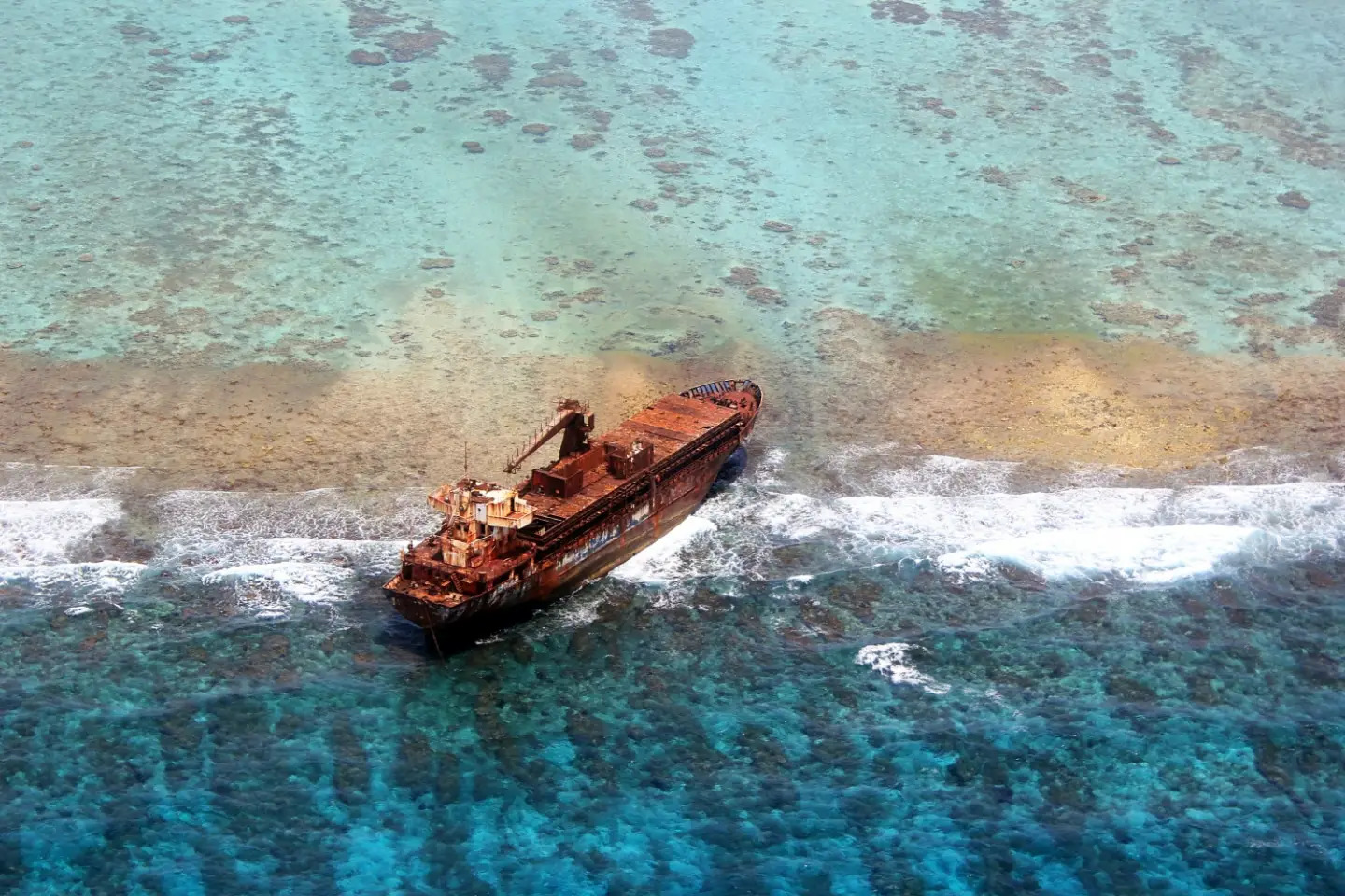 Shipwreck at Lighthouse Atoll